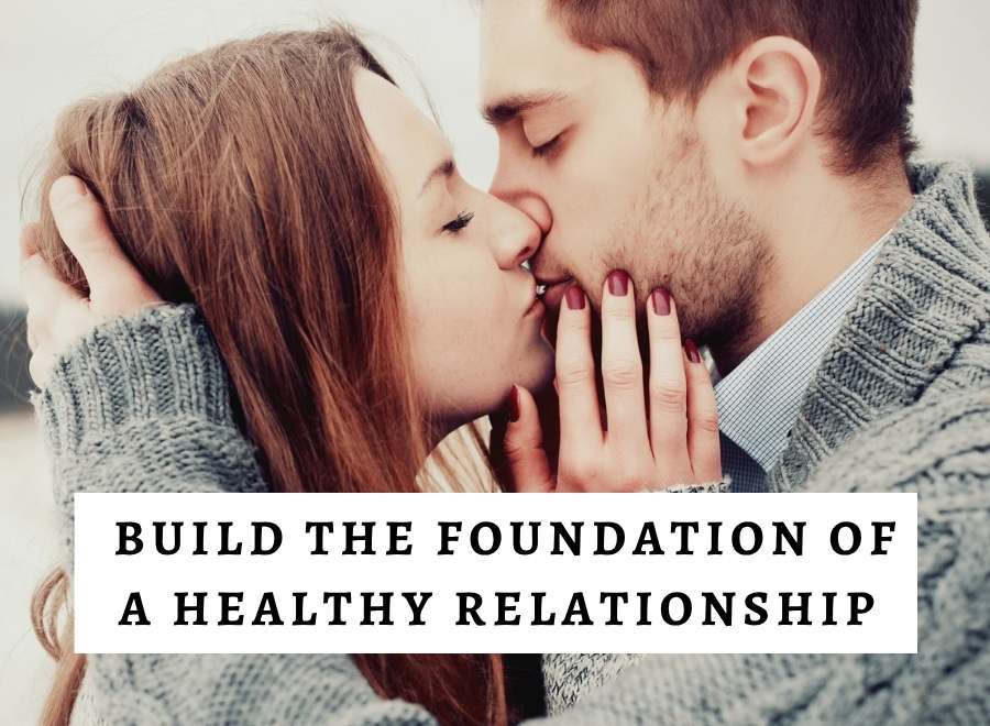 couples kiss after couples therapy